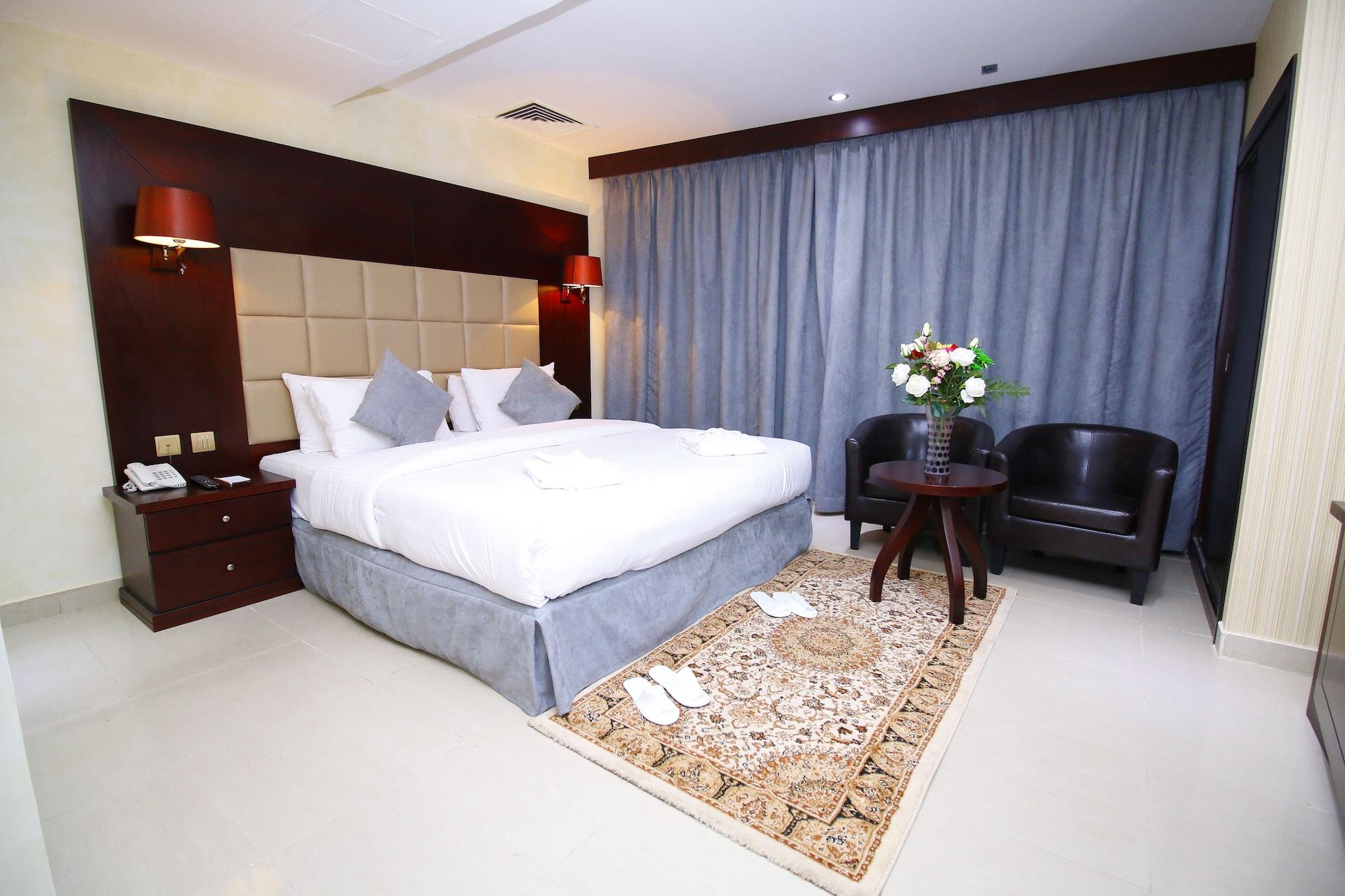 Royal hotel dubai. Royal Falcon Hotel 3* (Дейра). Royal Falcon Hotel Dubai. Отель с роялем Дубай. Роял Фалькон отель Дубай.